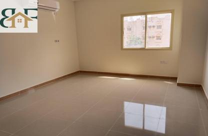 Apartment - 3 Bedrooms - 3 Bathrooms for rent in Al Mansoura - Al Mansoura - Doha