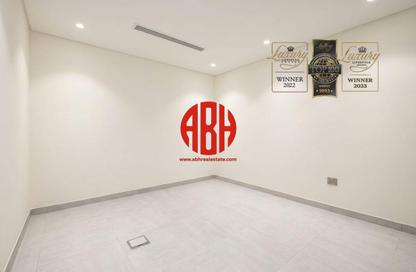 Office Space - Studio - 3 Bathrooms for rent in Al Sadd Road - Al Sadd - Doha