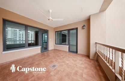 Apartment - 2 Bedrooms - 3 Bathrooms for rent in Marina Gate - Porto Arabia - The Pearl Island - Doha