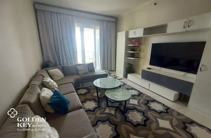 Apartment - 2 Bedrooms - 3 Bathrooms for rent in Viva West - Viva Bahriyah - The Pearl Island - Doha