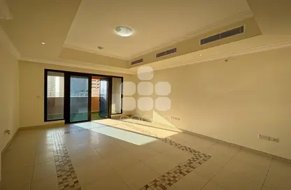 Apartment - 1 Bedroom - 2 Bathrooms for rent in Jumanah Tower 29 - Porto Arabia - The Pearl Island - Doha