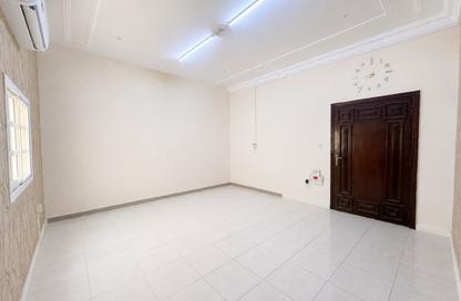 Apartment - Studio - 1 Bathroom for rent in Al Nuaija Street - Al Nuaija - Doha