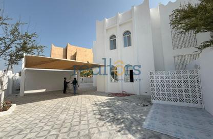 Villa - 4 Bedrooms - 6 Bathrooms for rent in West Bay Lagoon Villas - West Bay Lagoon - West Bay Lagoon - Doha
