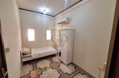 Apartment - Studio - 1 Bathroom for rent in Mamoura 18 - Al Maamoura - Doha