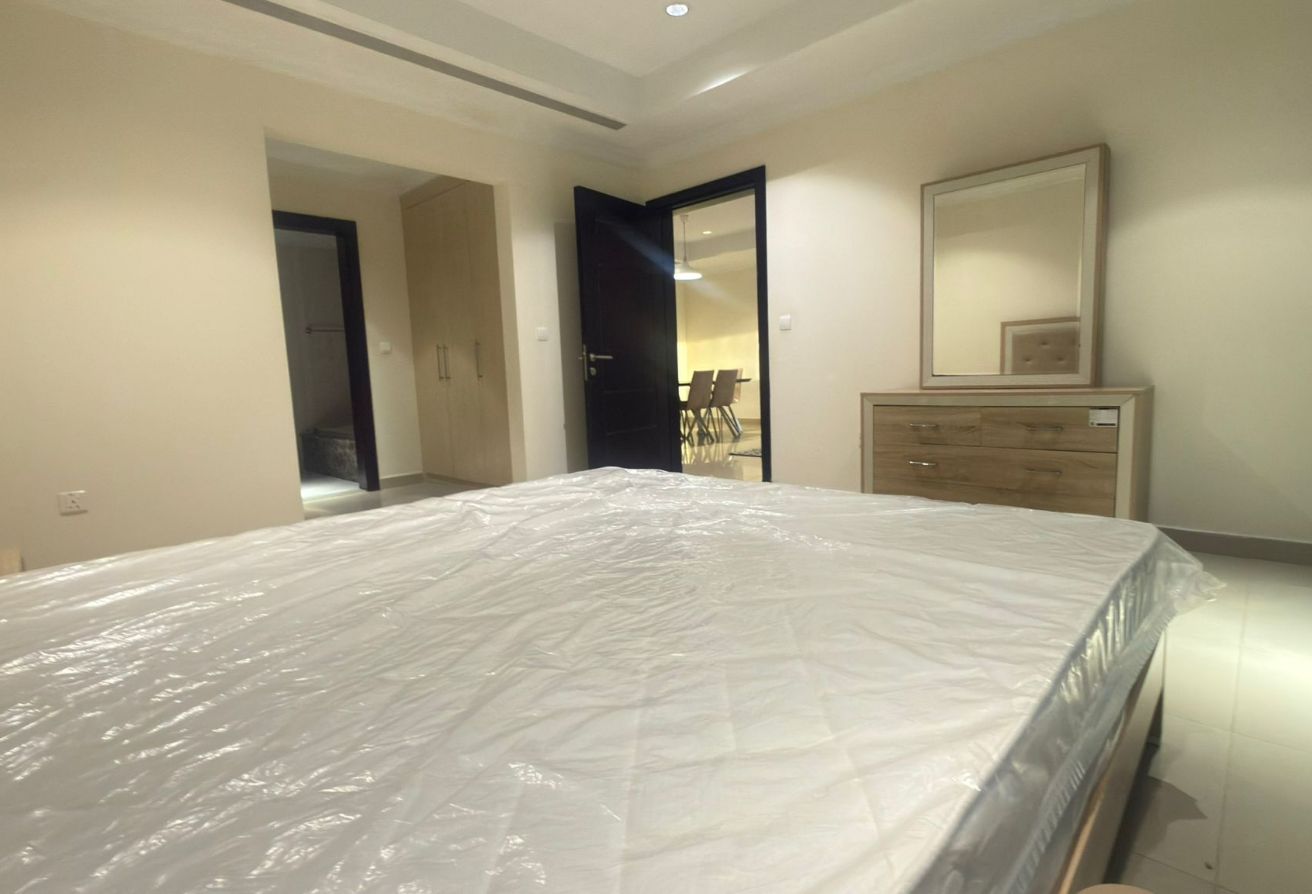 BRAND NEW FURNISHED 1BEDROOM WITH BALCONY thumbnail 7