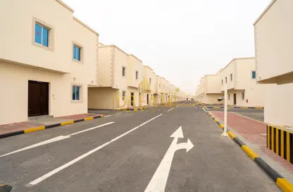 Villa - 6 Bedrooms - 6 Bathrooms for rent in Al Keesa Gate - Al Kheesa - Umm Salal Mohammed