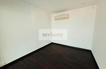 Office Space - Studio - 1 Bathroom for rent in Al Nasr Street - Al Nasr - Doha