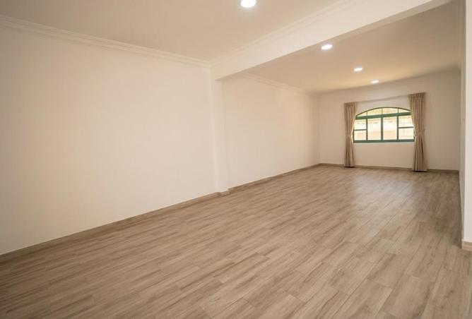 58149325 - Property Image 2