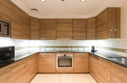 Apartment - 1 - 2 for sale in West Porto Drive - Porto Arabia - The Pearl Island - Doha