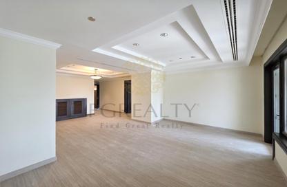 Apartment - 1 - 2 for sale in West Porto Drive - Porto Arabia - The Pearl Island - Doha