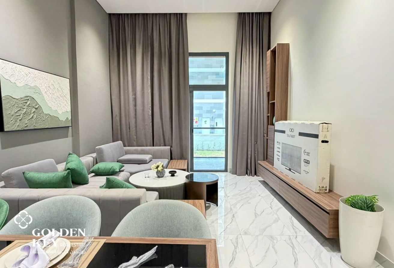 Fully Furnish | Luxury 1BR w/ Garden | Erkyah City