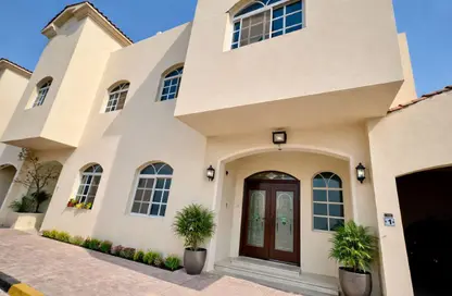فيلا - 4 غرف نوم - 5 حمامات للايجار في إزغاوا - إزغاوا - الدوحة
