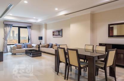 Apartment - 1 Bedroom - 2 Bathrooms for rent in Regency Pearl 1 - Regency Pearl 1 - The Pearl Island - Doha Apartment - 1 Bedroom - 2 Bathrooms for rent in Regency Pearl 1 - Regency Pearl 1 - The Pearl Island - Doha