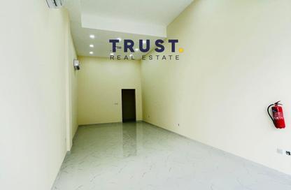Shop - Studio - 1 Bathroom for rent in Bin Omran - Fereej Bin Omran - Doha
