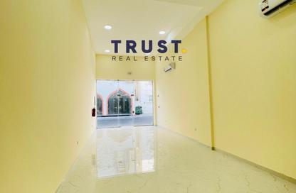 Shop - Studio - 1 Bathroom for rent in Bin Omran - Fereej Bin Omran - Doha