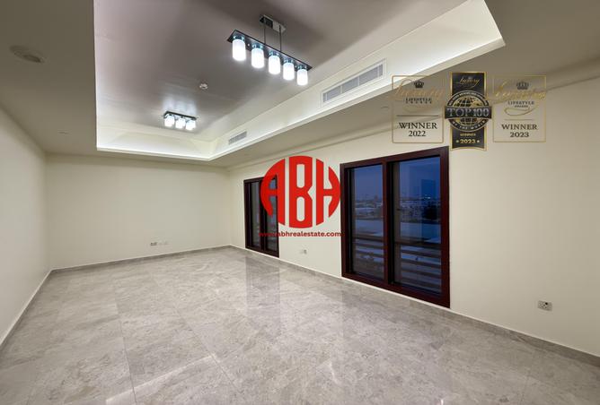 51861723 - Property Main Image