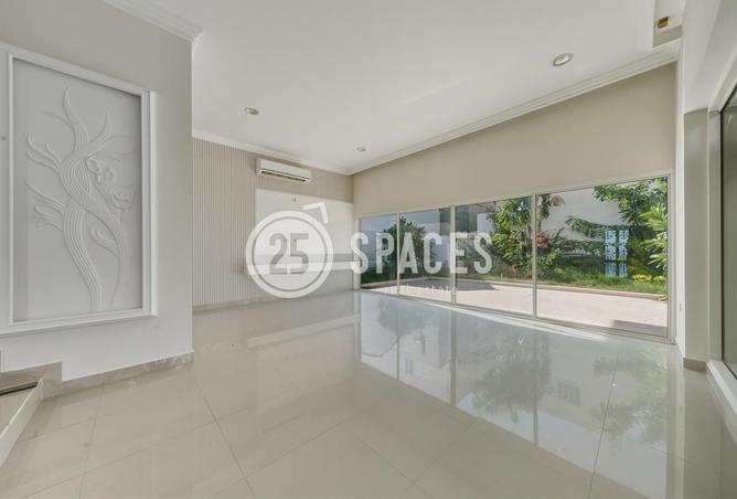 60555984 - Property Image 2