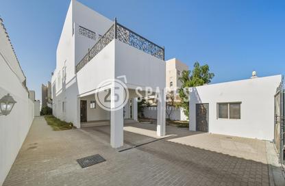 Villa - 4 Bedrooms - 5 Bathrooms for rent in Bu Hamour Street - Abu Hamour - Doha