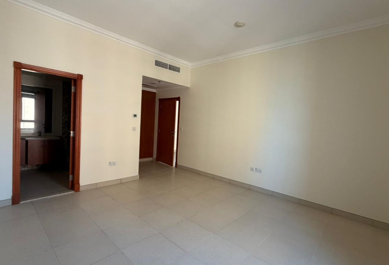 Spacious 1BHK Semi-Furnished Apartment | QAR 6,000 thumbnail 6