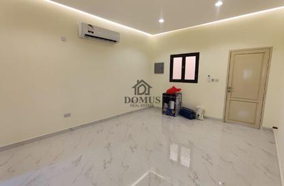 Apartment - 1 Bedroom - 1 Bathroom for rent in Anas Street - Fereej Bin Mahmoud North - Fereej Bin Mahmoud - Doha