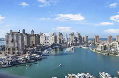 Apartment - 2 Bedrooms - 3 Bathrooms for rent in Tower 31 - Porto Arabia - The Pearl Island - Doha