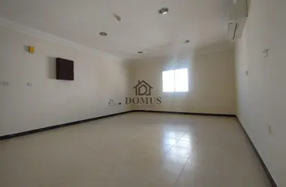 Apartment - 3 Bedrooms - 3 Bathrooms for rent in Hiteen Street - Al Muntazah - Doha