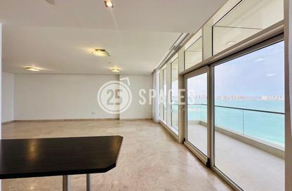 Apartment - 3 Bedrooms - 4 Bathrooms for rent in West Bay Tower - West Bay - West Bay - Doha
