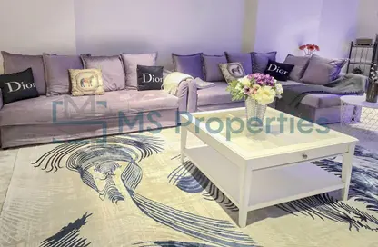 Apartment - 1 Bedroom - 2 Bathrooms for rent in West Porto Drive - Porto Arabia - The Pearl Island - Doha