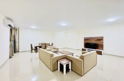 شقة - 2 غرف نوم - 2 حمامات للايجار في الغانم القديم - الغانم - الدوحة