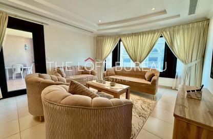 Apartment - 2 Bedrooms - 2 Bathrooms for rent in West Porto Drive - Porto Arabia - The Pearl Island - Doha
