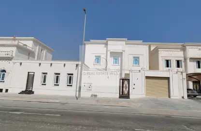 Villa - 7 Bedrooms - 4 Bathrooms for sale in Al Wukair - Al Wukair - Al Wakra