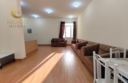 Apartment - 2 Bedrooms - 2 Bathrooms for rent in Al Duhail - Al Duhail - Doha