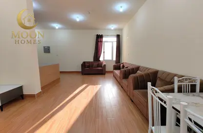 Apartment - 2 Bedrooms - 2 Bathrooms for rent in Al Duhail - Al Duhail - Doha