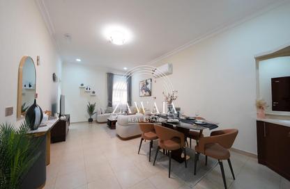 Apartment - 2 Bedrooms - 3 Bathrooms for rent in Al Khazin Street - Madinat Khalifa South - Madinat Khalifa - Doha