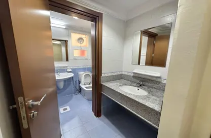 Apartment - 3 Bedrooms - 3 Bathrooms for rent in Al Sadd Road - Al Sadd - Doha