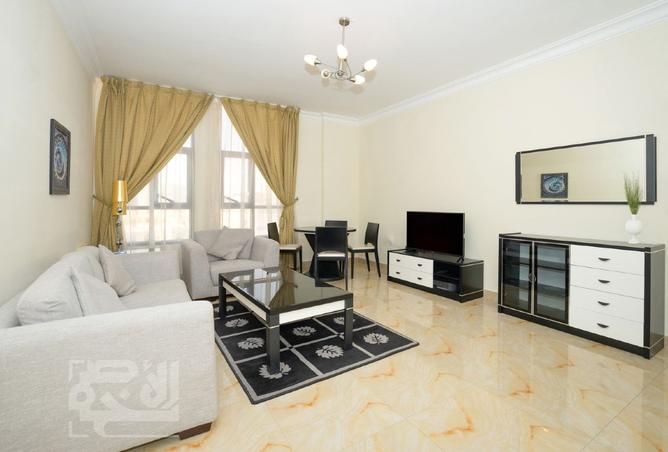 1002018 - Property Image 2