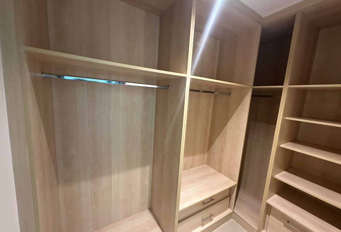 1 Bedroom + Office | semi furnished| Porto Arabia, thumbnail 13