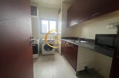 شقة - غرفة نوم - 1 حمام للايجار في ام غوالينا تجارية - ام غويلينا - أم غويلينا - الدوحة