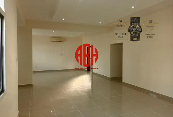 63080111 - Property Image 2