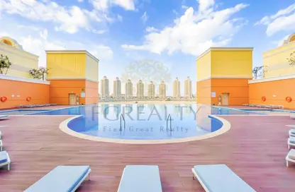 Apartment - 2 Bedrooms - 3 Bathrooms for sale in Viva West - Viva Bahriyah - The Pearl Island - Doha