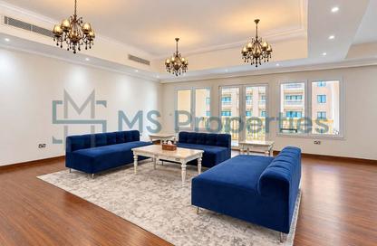 Apartment - 3 - 4 for sale in West Porto Drive - Porto Arabia - The Pearl Island - Doha