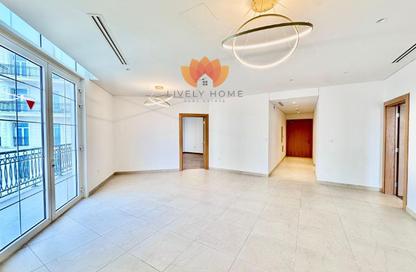 Apartment - 2 Bedrooms - 4 Bathrooms for rent in Floresta Gardens - Floresta Gardens - The Pearl Island - Doha