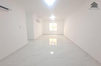 Apartment - 3 Bedrooms - 3 Bathrooms for rent in Al Nasr Street - Al Nasr - Doha