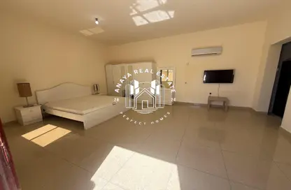 Villa - Studio - 1 Bathroom for rent in Muaither Area - Al Rayyan - Doha