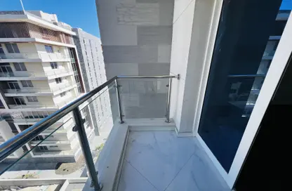 Apartment - 2 Bedrooms - 3 Bathrooms for rent in Rivan Building - Al Erkyah City - Lusail