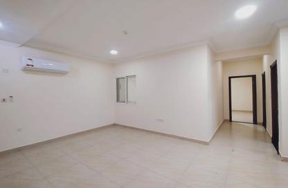 Apartment - 2 Bedrooms - 2 Bathrooms for rent in Al Tabari Street - Fereej Bin Omran - Doha