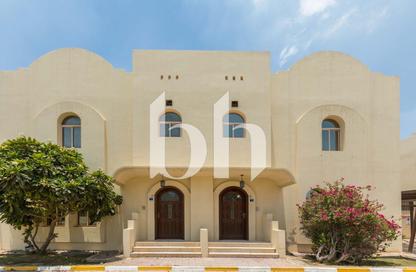 Villa - 3 Bedrooms - 4 Bathrooms for rent in Al Hadara Street - Al Thumama - Doha