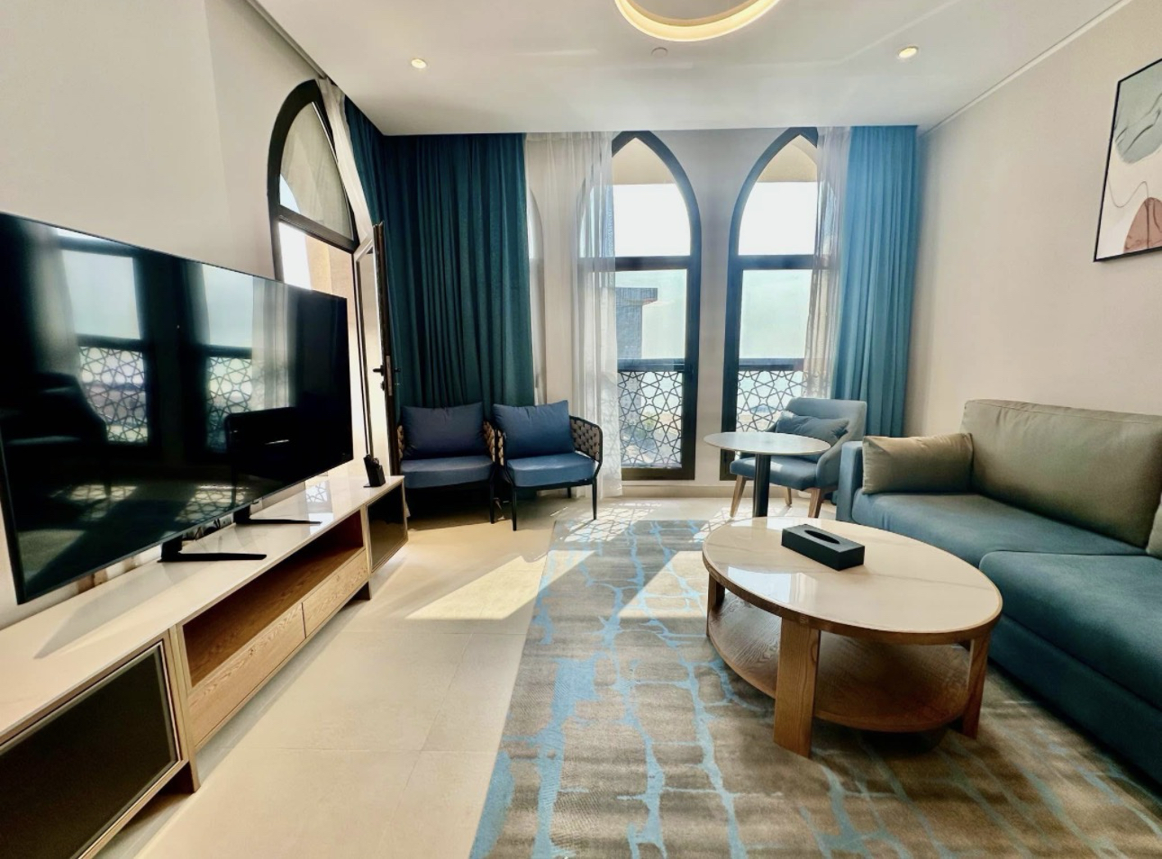 1 MONTH FREE | STUDIO | LUXURY AMENITIES | NO COMM