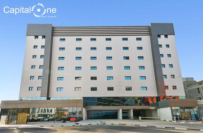 Office Space - Studio - 3 Bathrooms for rent in CAP60RMD - Al Muntazah - Doha