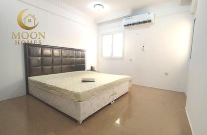 Apartment - 1 Bedroom - 1 Bathroom for rent in Umm Ghuwailina 4 - Umm Ghuwailina - Doha